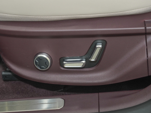 2023����YOU�� 4�� ���{������{��