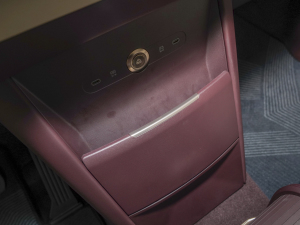 2023����YOU�� 4�� ���g����