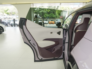 2023����YOU�� 4�� ���܇�T