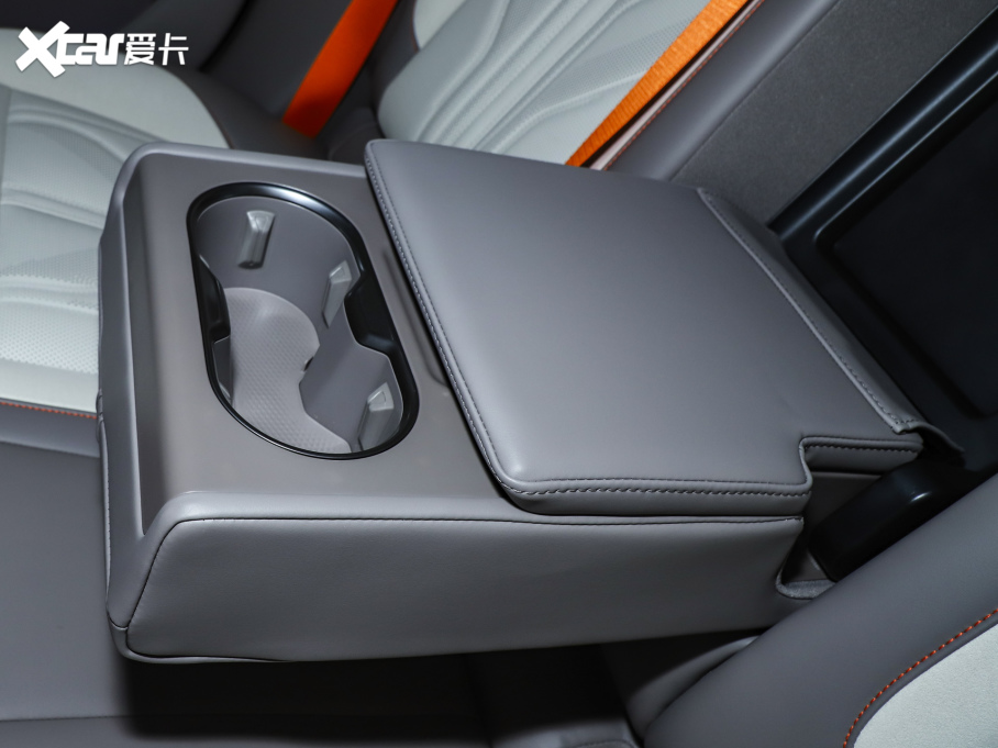 2025O007GT (q){ 75kWh