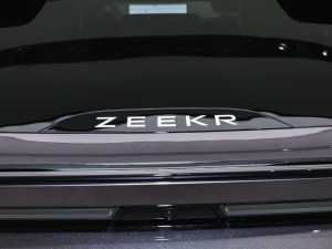 2025(q){ 75kWh (x)(ji)^