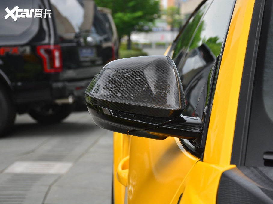 2021~ɯJUrus 4.0T V8 ˜ʰ