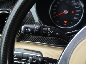 2021款2.0T Y誉尊 中控区