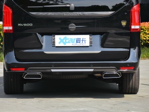 2021款2.0T Y燿影 排气管