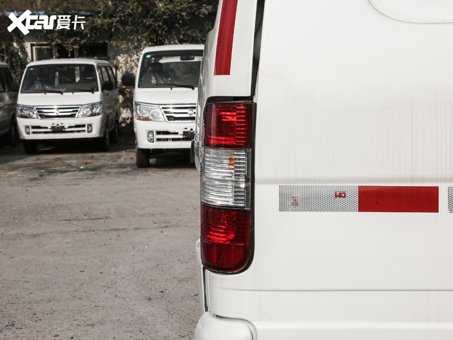 2020{  2.0L\ϵкA͎؛ VI