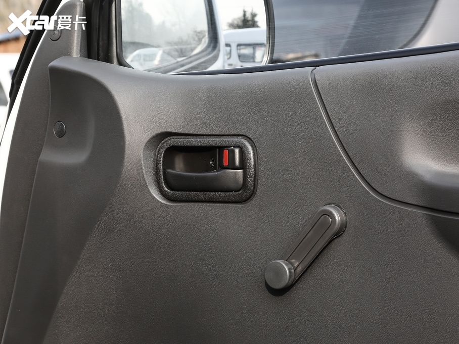 2020{  2.0L\ϵкA͎؛ VI