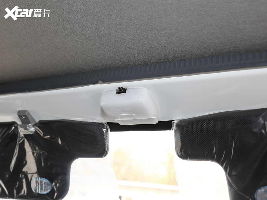 2020{  2.0L\ϵкA͎؛ VI