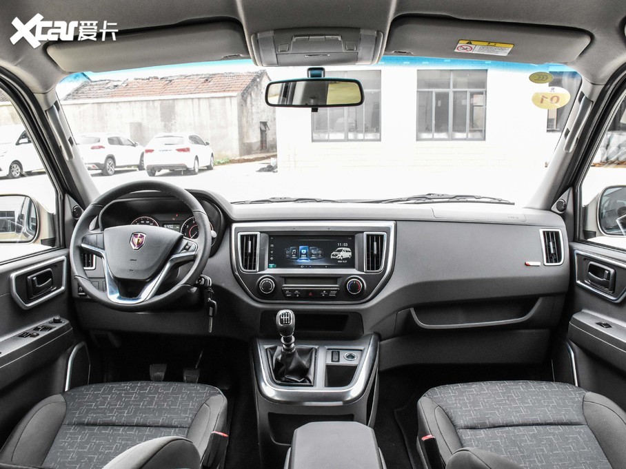 2021𱭺{ 2.0L ̄ϵ  7