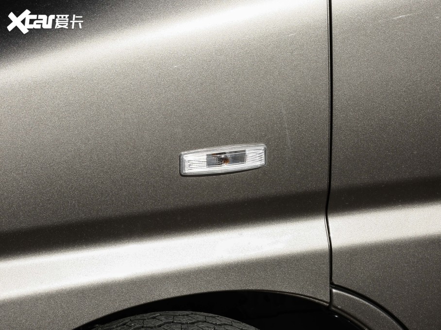 2021𱭺{ 2.0L ̄(w)ϵ  9