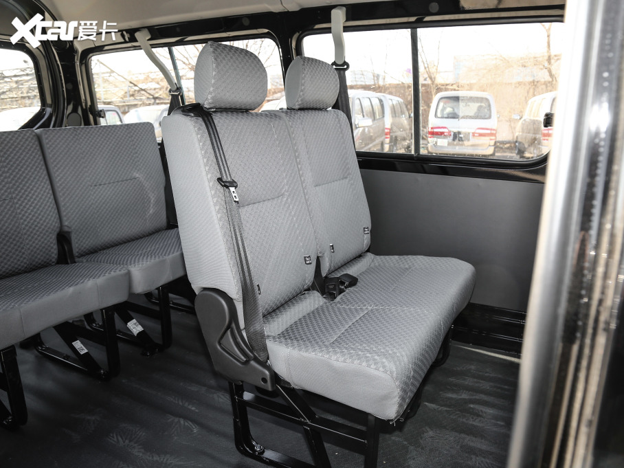 2021𱭺{ 2.0L \ϵЕ\  6