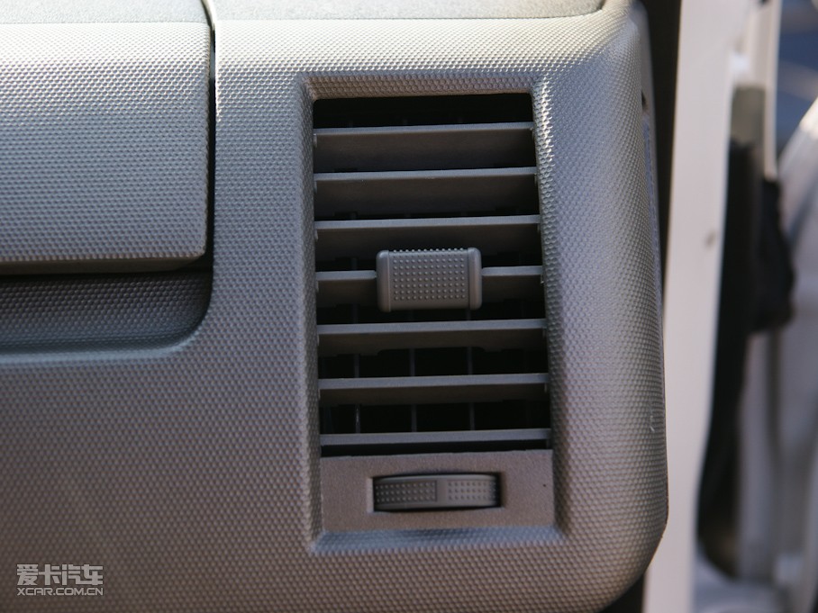 2011󺣪{ L 2.4L ͺA IV