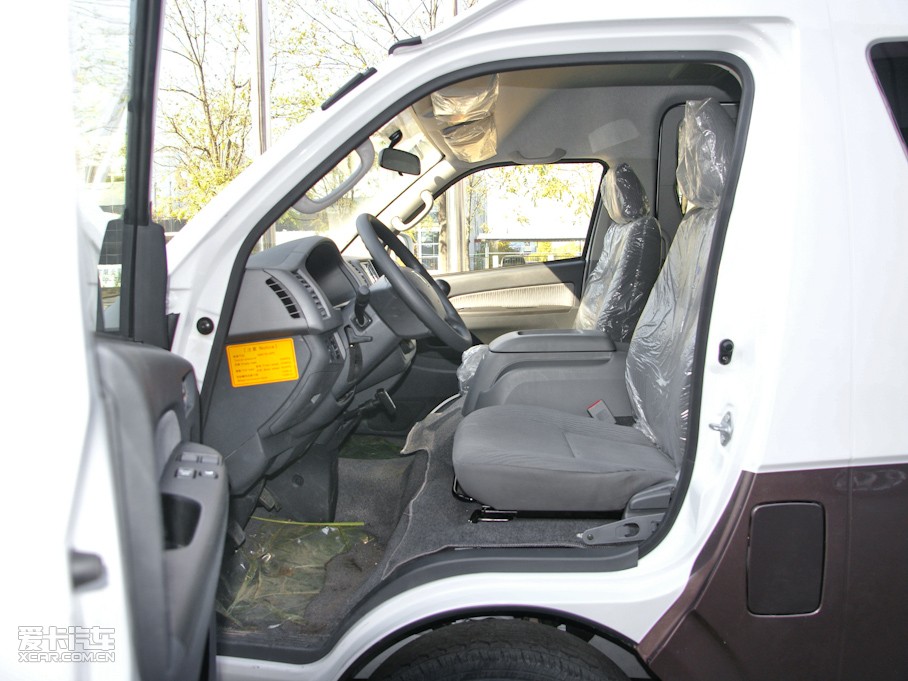 2011󺣪{ L 2.4L ͺA (gu)IV