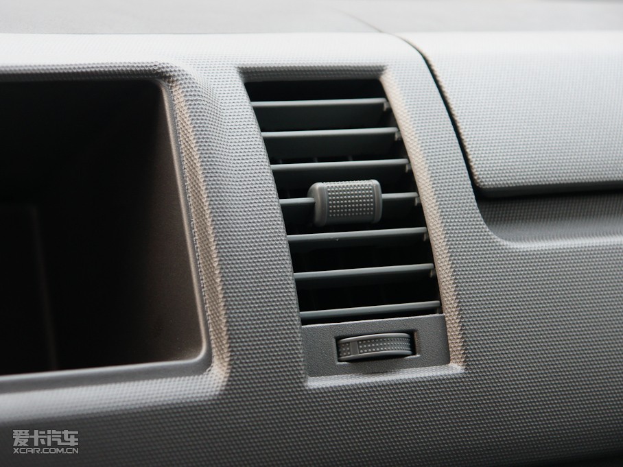 2011󺣪{ L 2.4L Ş IV