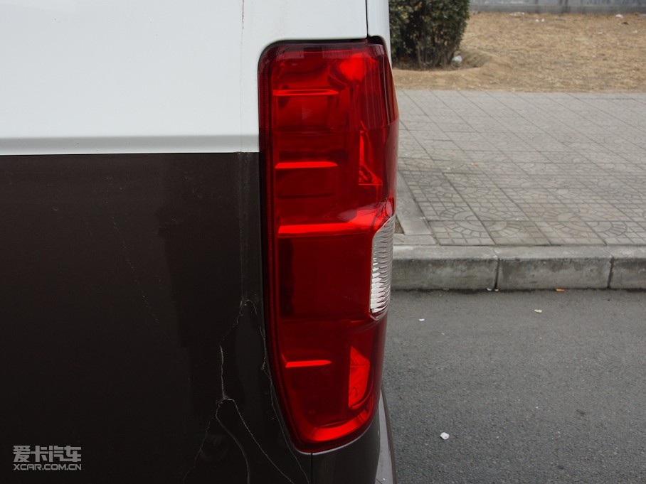 2011󺣪{ L 2.4L Ş IV