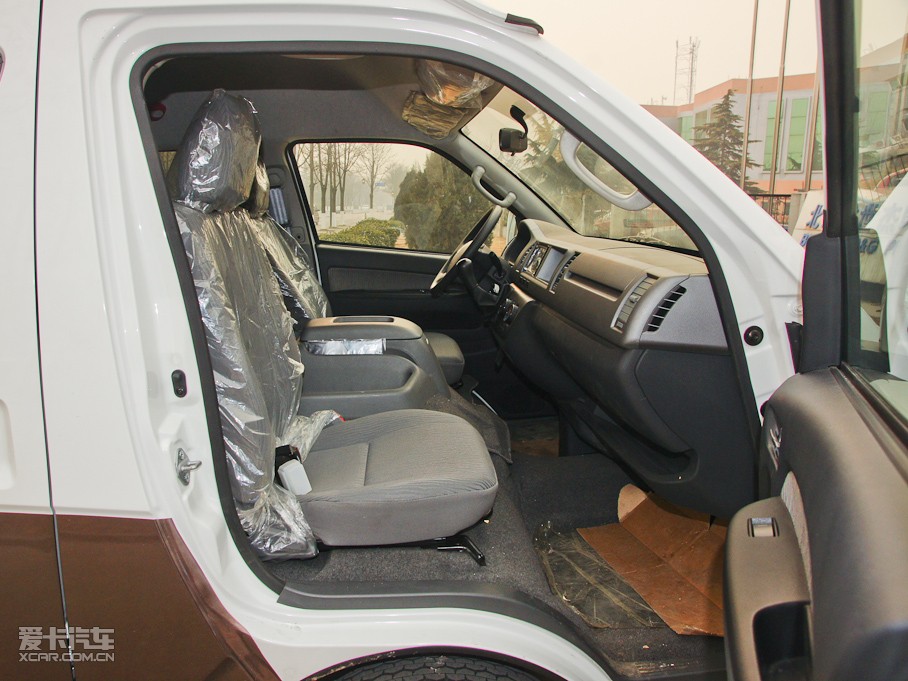 2011󺣪{ L 2.4L Ş IV