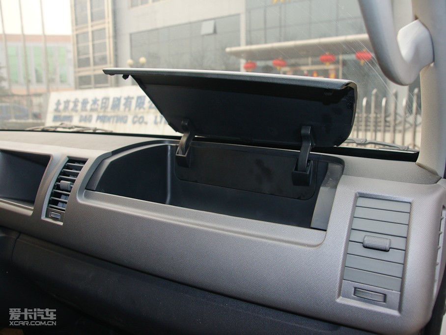 2011󺣪{ L 2.4L Ş IV