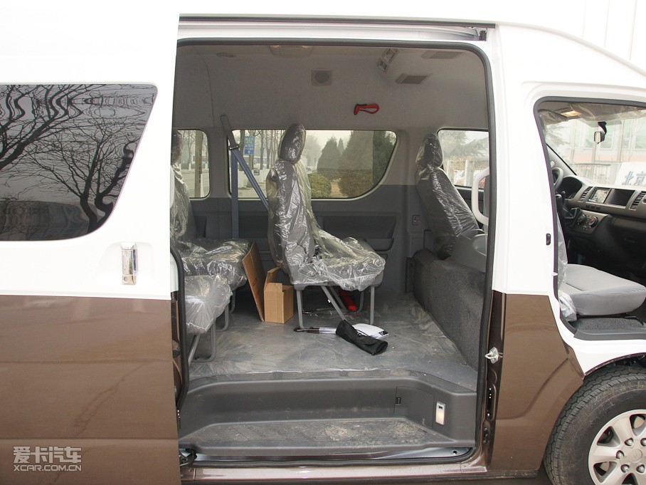 2011󺣪{ L 2.4L Ş IV