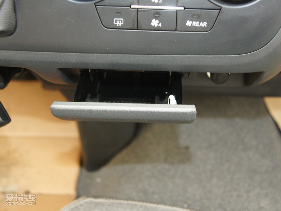 2011󺣪{ L 2.4L Ş IV