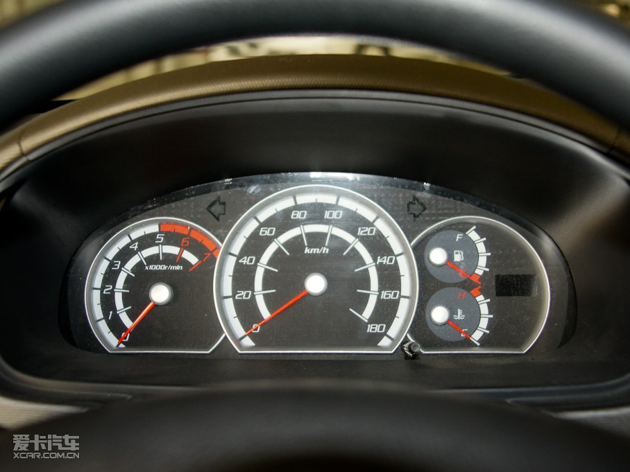 2011󺣪{ L 2.4L ͘˜ʰ