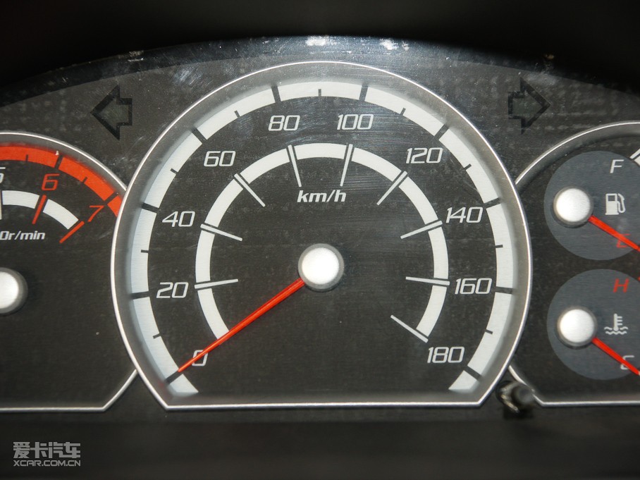 2011󺣪{ L 2.4L ͘˜ʰ