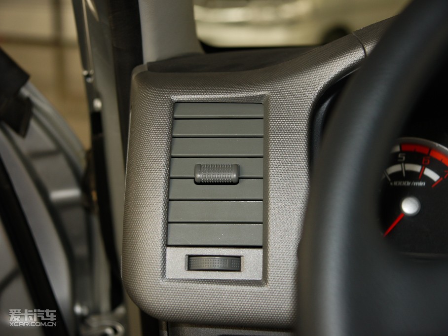 2011󺣪{ L 2.4L ͘˜ʰ