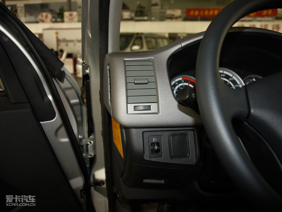 2011󺣪{ L 2.4L ͘˜ʰ