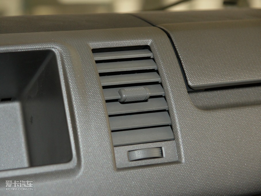 2011󺣪{ L 2.4L ͘˜ʰ