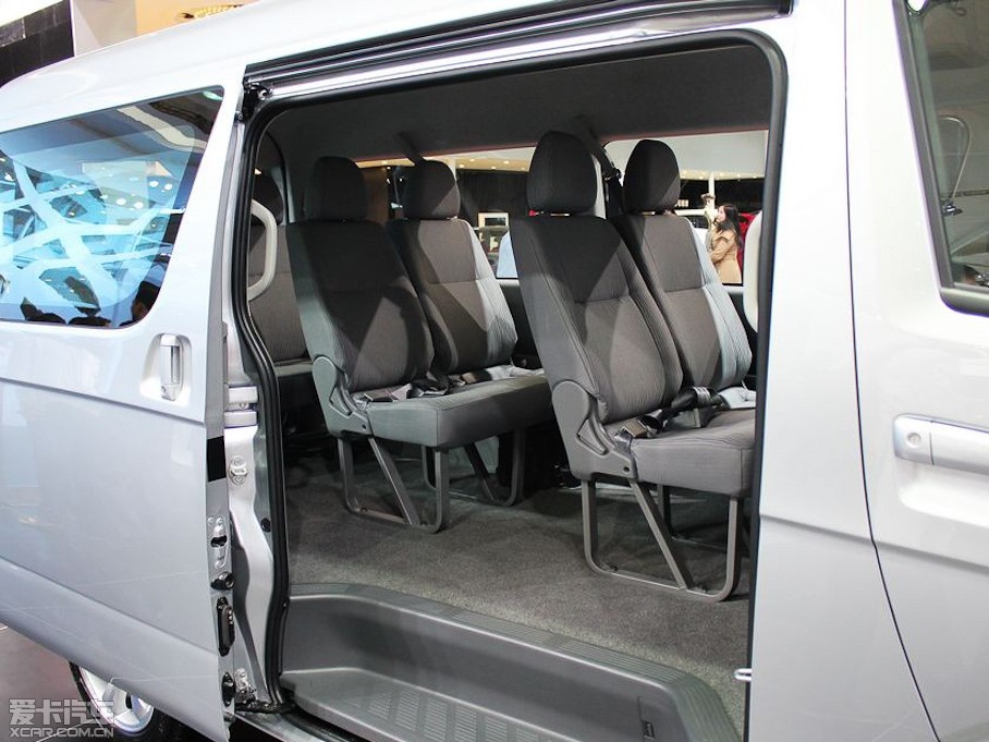 2013���º��{ 2.0L ���m��V19