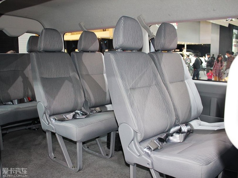 2013���º��{ 2.0L ���m��V19