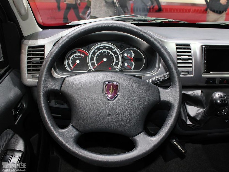 2013���º��{ 2.0L ���m��V19