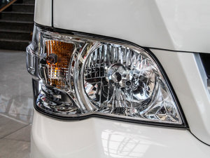 2013款2.0L 豪华型V19 细节外观