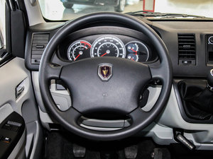 2013款2.0L 豪华型V19 方向盘