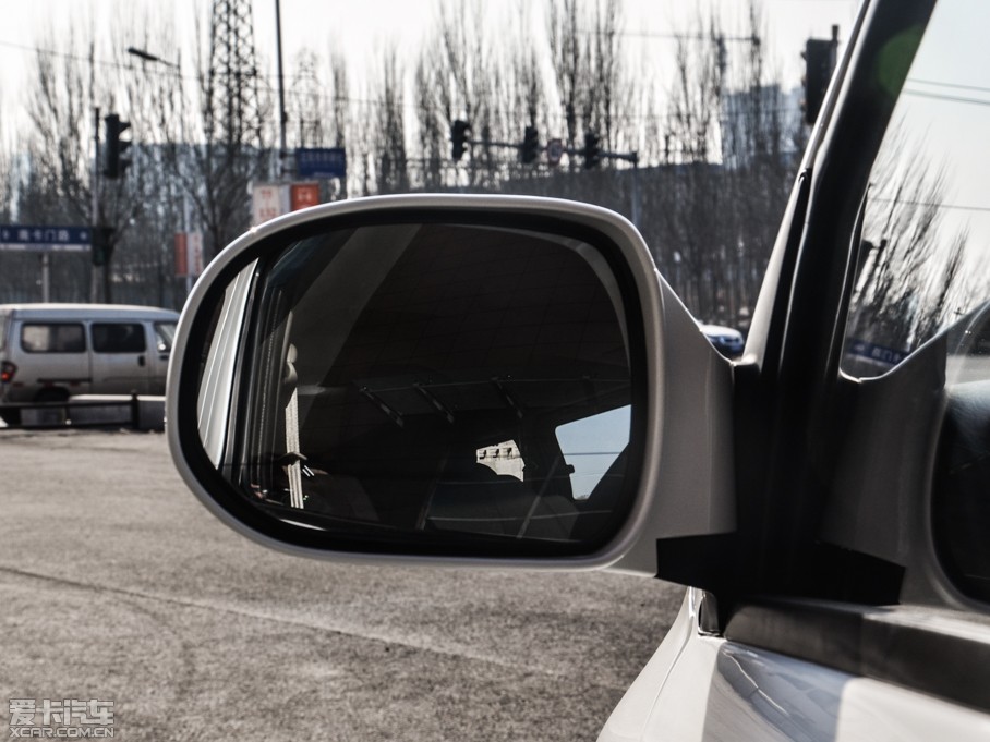 2015���w��˹ 2.0L ���_�� �քӻ����� ���L7��