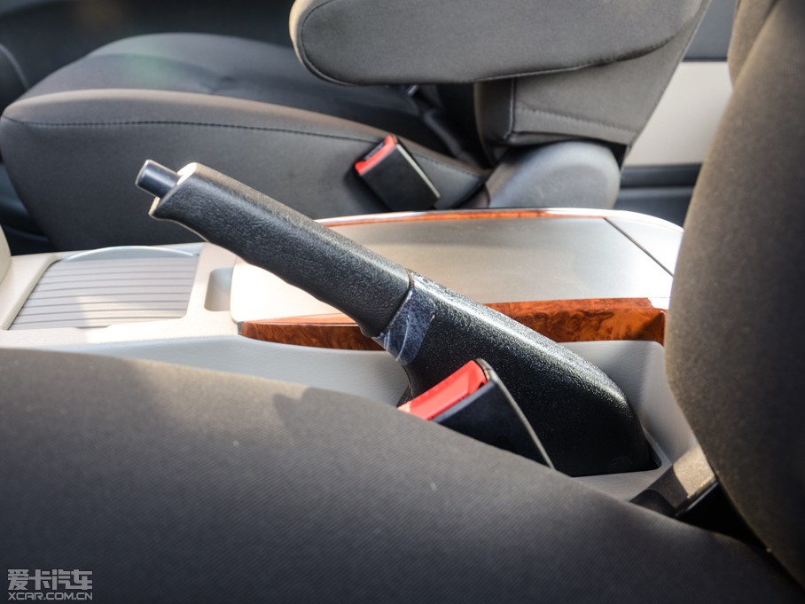 2015���w��˹ 2.0L ���_�� �քӻ����� ���L7��