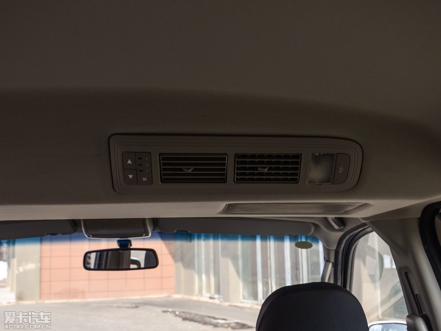 2015���w��˹ 2.0L ���_�� �քӻ����� ���L7��