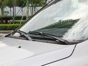 2015款全新 2.7L 自动旗舰型 7座 雨刷