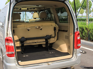 2015款全新 2.7L 自动旗舰型 7座 空间座椅