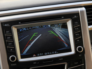 2015款全新 2.7L 自动旗舰型 7座 中控区