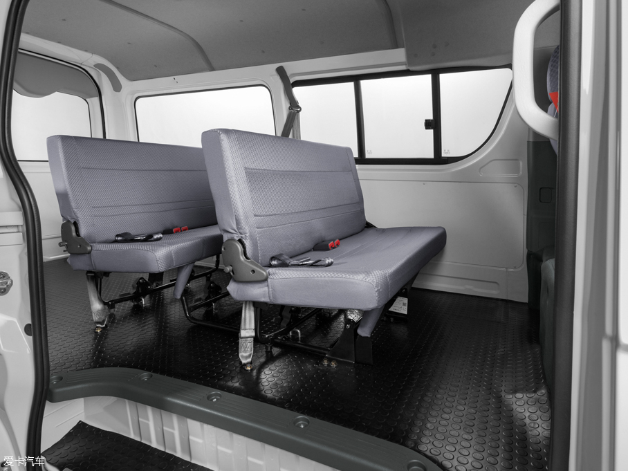 2016���º��{ 2.0L ���\ϵ�И˜���V19