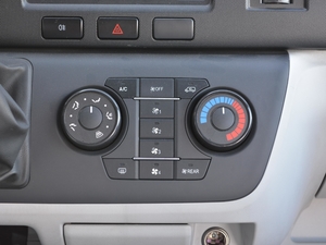 2016款2.0L 豪华型V19 空调调节