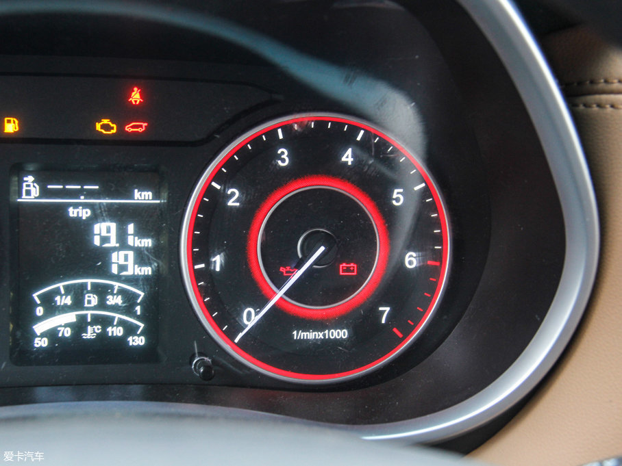 2017F50 1.6L ք(dng)Ӣ V