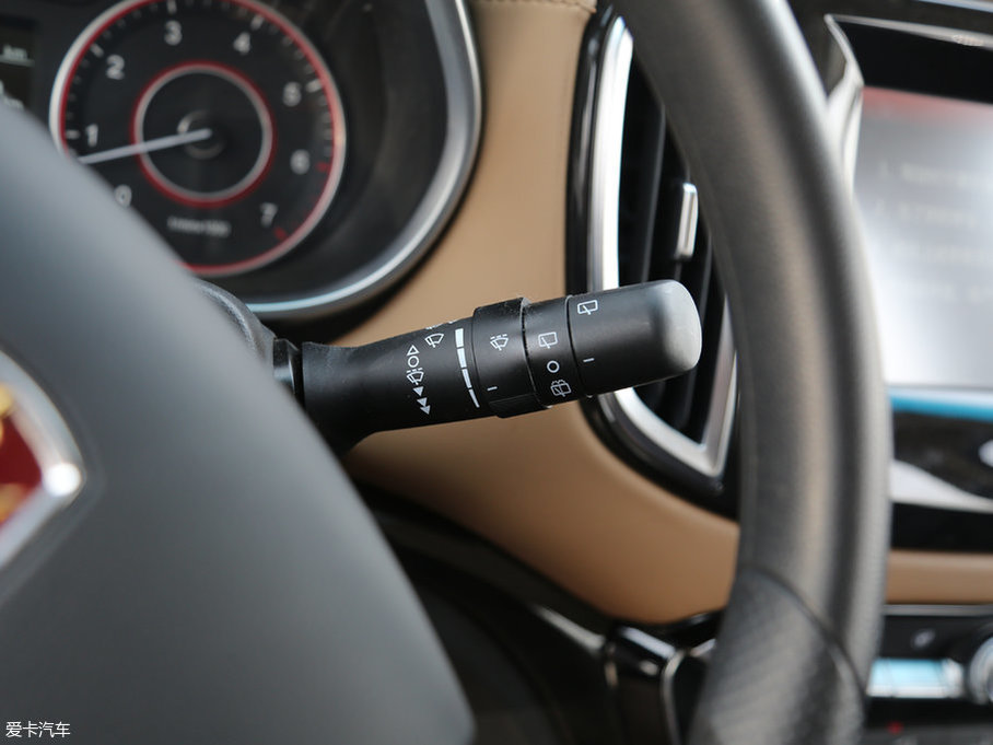 2017���F50 1.6L �քӾ�Ӣ�� ��V