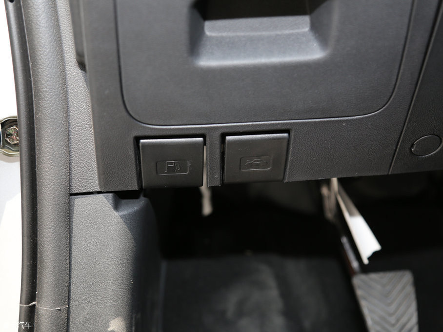 2017���F50 1.6L �քӾ�Ӣ�� ��V