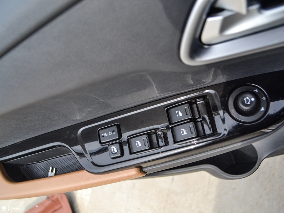 2017F50 1.6L ք(dng)Ӣ (gu)V