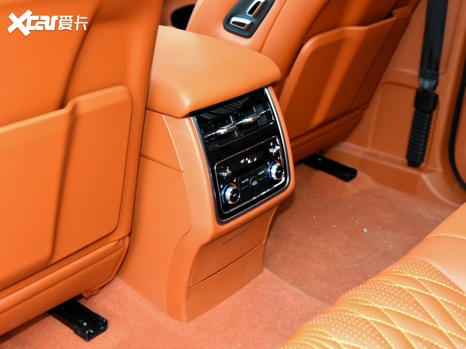 2022̹500 3.0T ߶˶ư 5