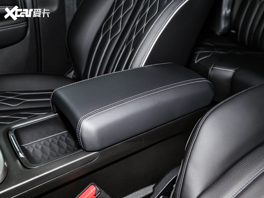 2022̹300 2.0T ̹΂b