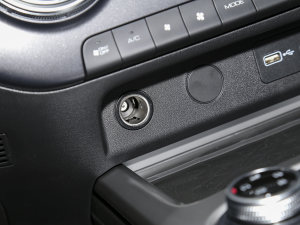 2023ԽҰ 2.0T  п؅^