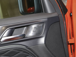 2023ԽҰ 2.0T  п؅^