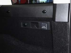 2023ԽҰ 2.0T  п؅^