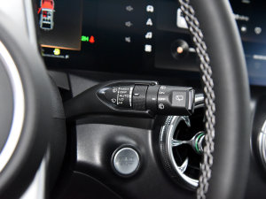 2023ԽҰ 2.0T  п؅^